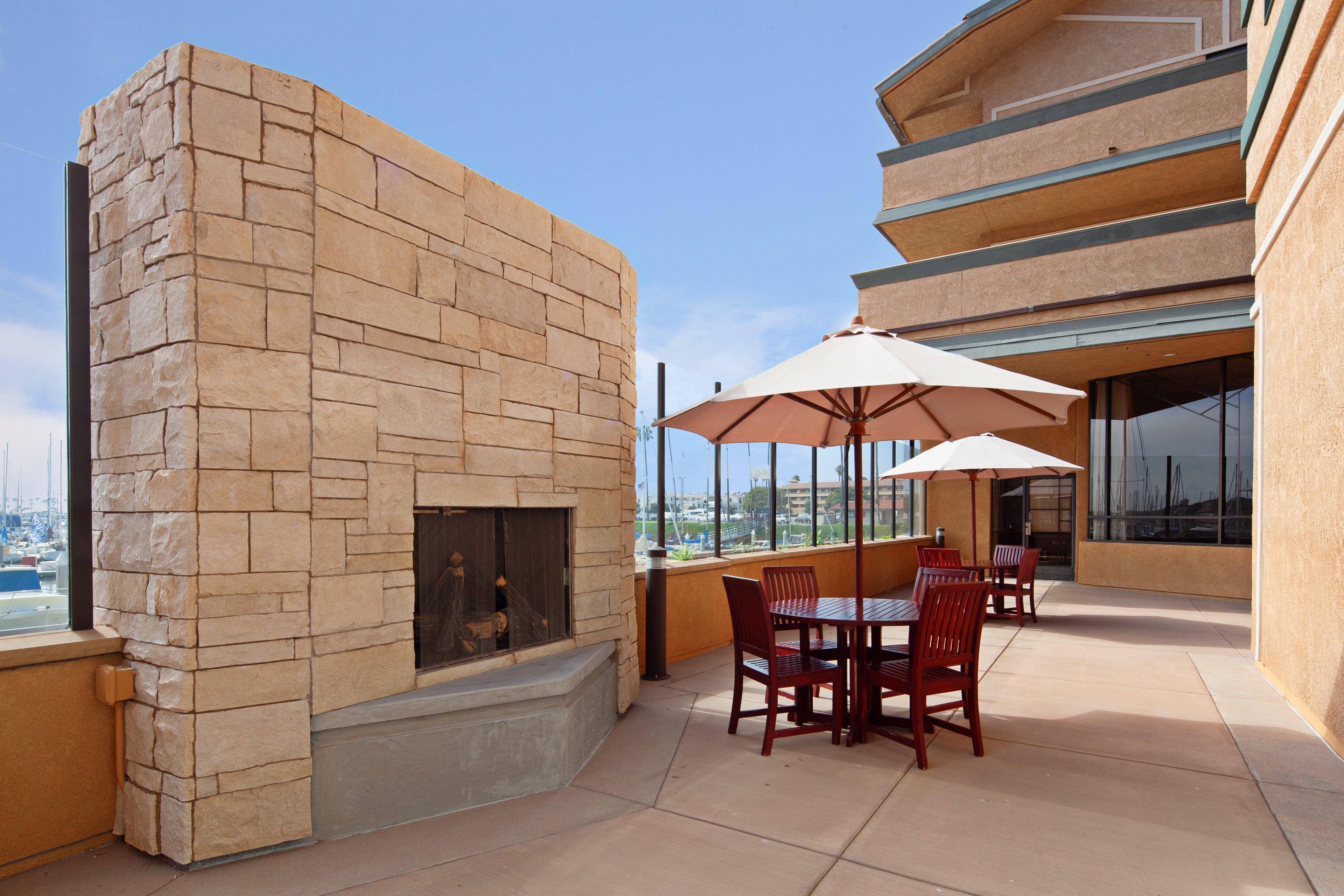 Holiday Inn Express Hotel & Suites Ventura Harbor, An Ihg Hotel Exterior photo